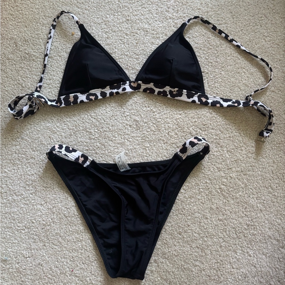 SHEIN Black and White Bikini with Chain Detail